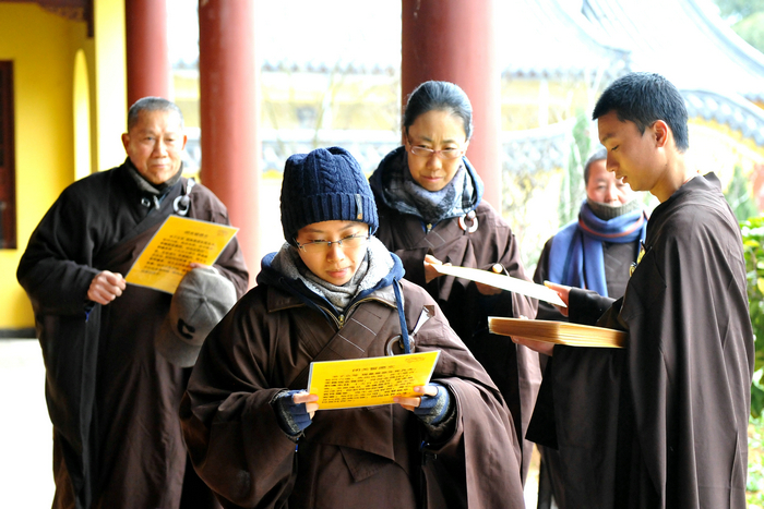 東林寺2016年度冬季24日閉關圓滿出關及體會