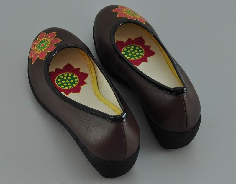 網站居士鞋：雪蓮淺口咖啡色高級人造皮鞋