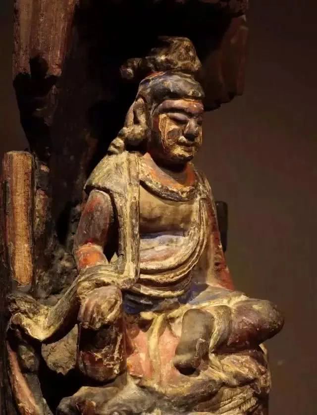 莊嚴、華貴、甜美　教你看懂中國古代木雕佛像