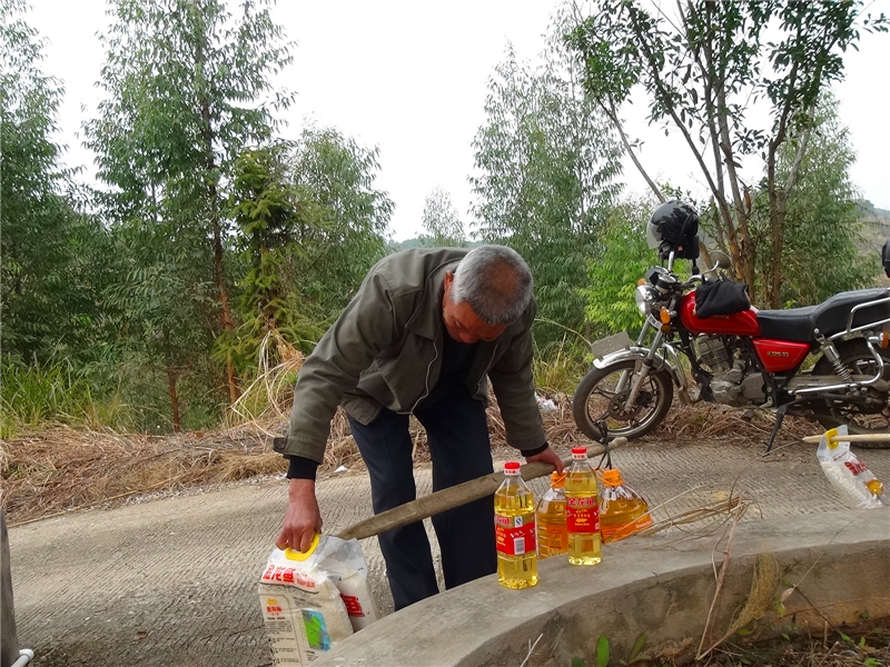 2015春節前送米送油第六站：梅縣南口鎮維山村