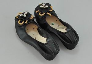 學佛網愛心鞋：雪蓮時尚休閒黑色高級女鞋