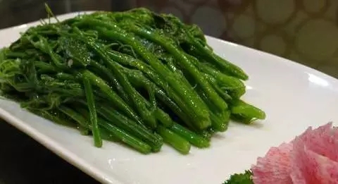 每日一素：清炒南瓜藤