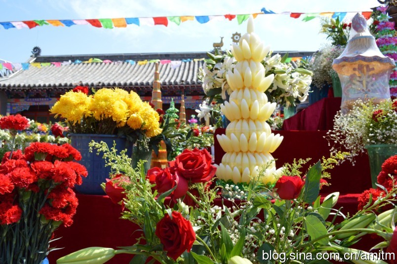 妙吉寺：妙吉寺第四屆十萬束鮮花供佛法會盛況