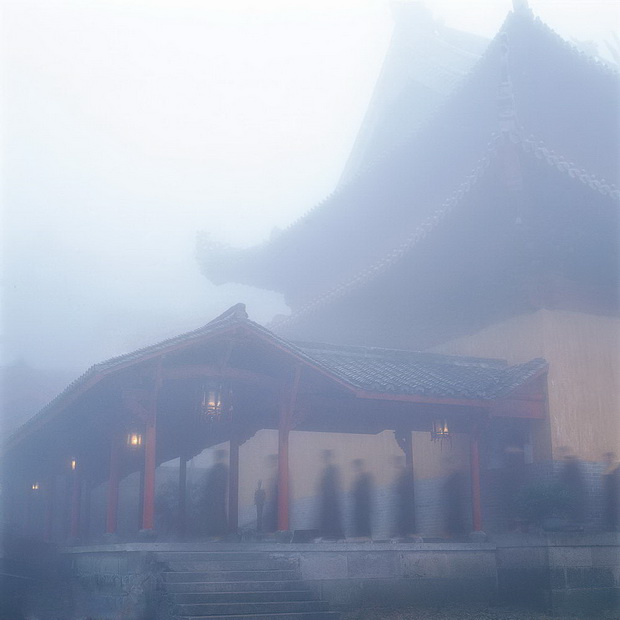 淨土法門：佛門裡面為什麼有鐘鼓，而沒有鞭炮？