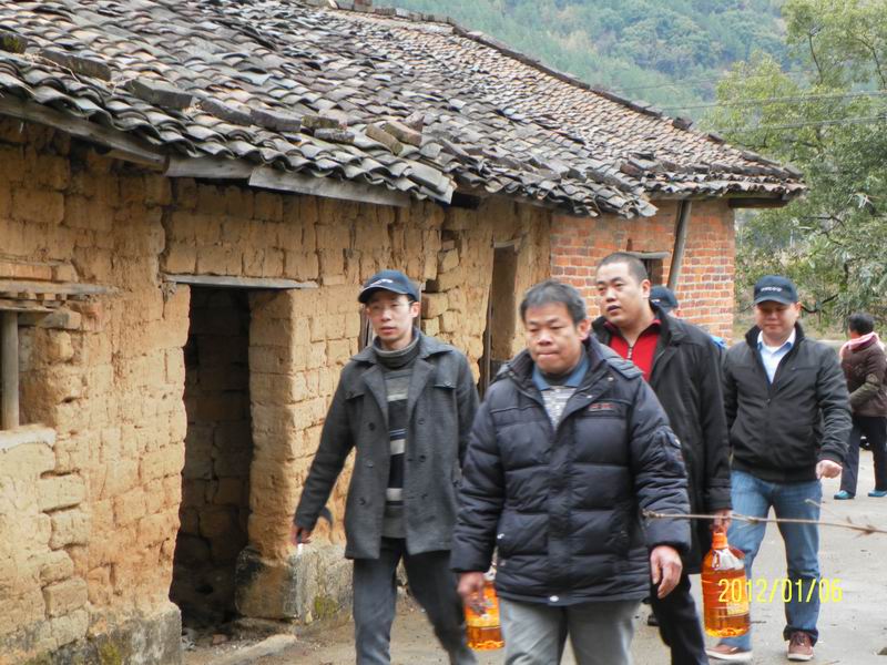 學佛網送米送油活動陽山站派送紀實 學佛網送米送油活動陽山站派送紀實