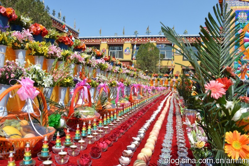 妙吉寺：妙吉寺第四屆十萬束鮮花供佛法會盛況