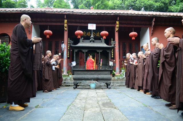 東林寺舉行慧遠大師誕辰1680周年紀念法會