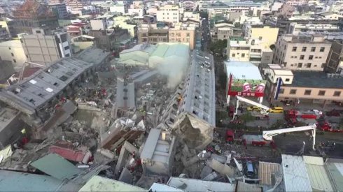 台灣地震廢墟下念佛60小時後生還