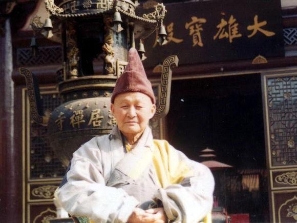 宏琳法師：傳臨濟宗第四十四世體光本達禪師真贊