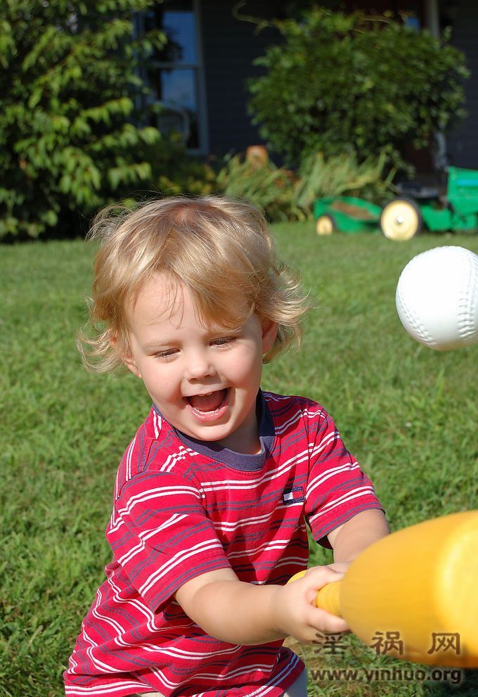電視對孩子的傷害究竟有多大? 電視對孩子的傷害究竟有多大?