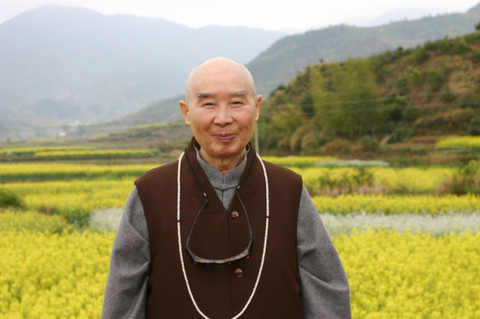 美国谭居士问:我今年四十五岁,近来有病,经西医调理略有好转,但