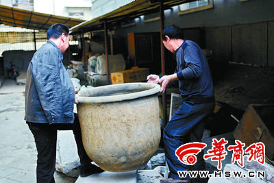 揭秘高僧坐化全過程:歷經百年雙腿依然盤坐(圖) 揭秘高僧坐化全過程:歷經百年雙腿依然盤坐(圖)