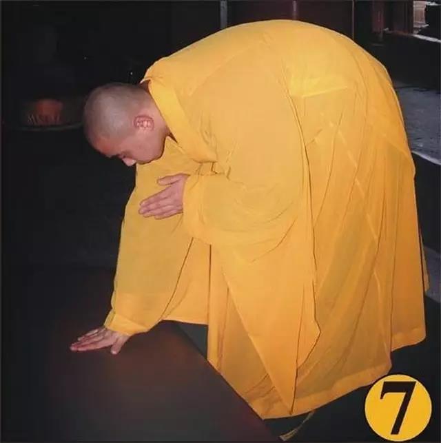 禮佛必看！8張圖告訴你如何拜佛最虔誠